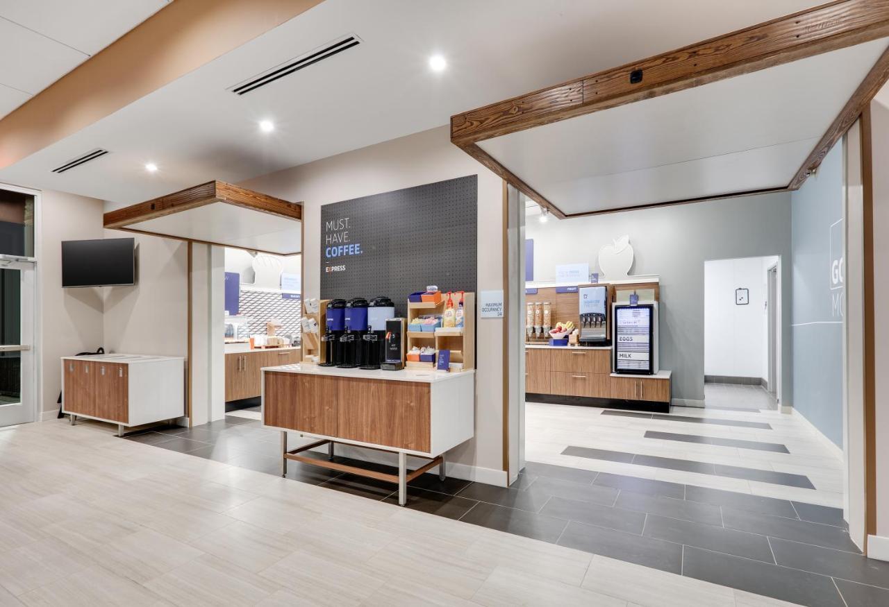 Holiday Inn Express - Kermit By Ihg Buitenkant foto