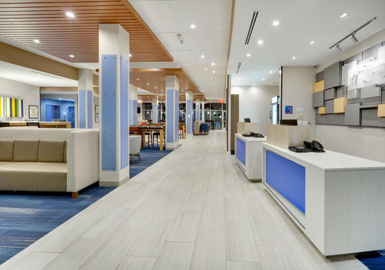 Holiday Inn Express - Kermit By Ihg Buitenkant foto