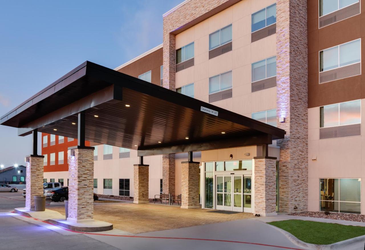 Holiday Inn Express - Kermit By Ihg Buitenkant foto